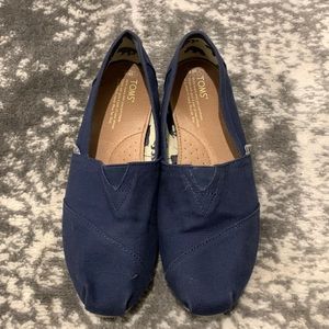 Navy blue TOMS size 8, used but gently worn